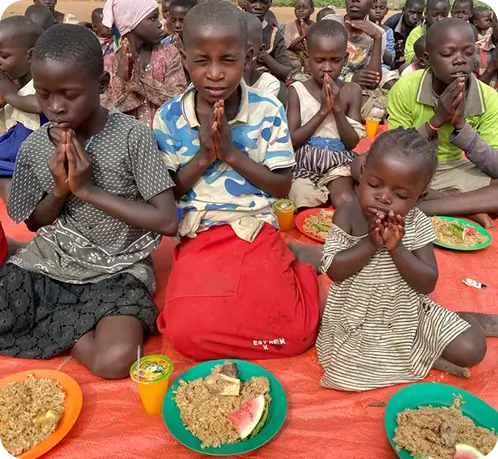 Crianças atendidas pelo projeto em Moçambique